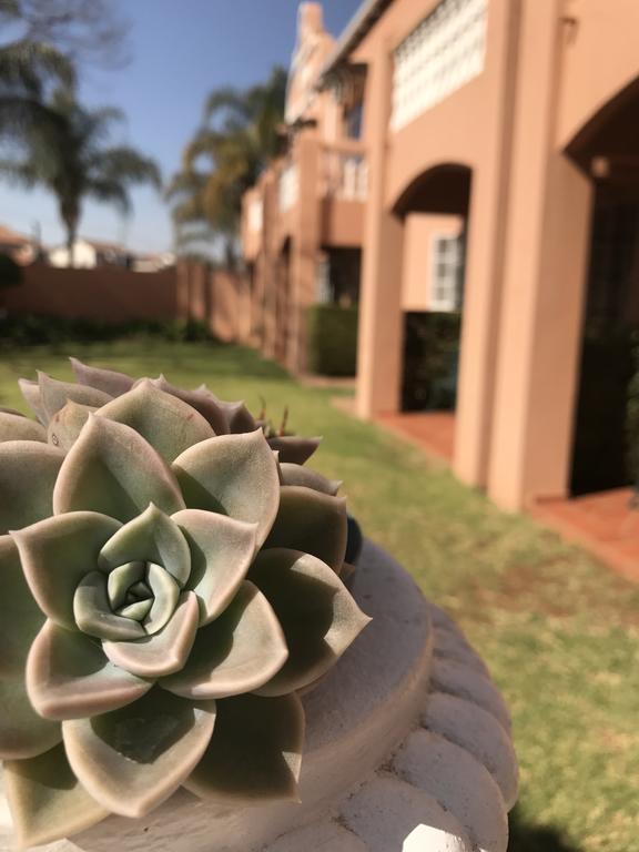 The Elegant Lodge Menlo Park Pretoria-Noord Exterior foto