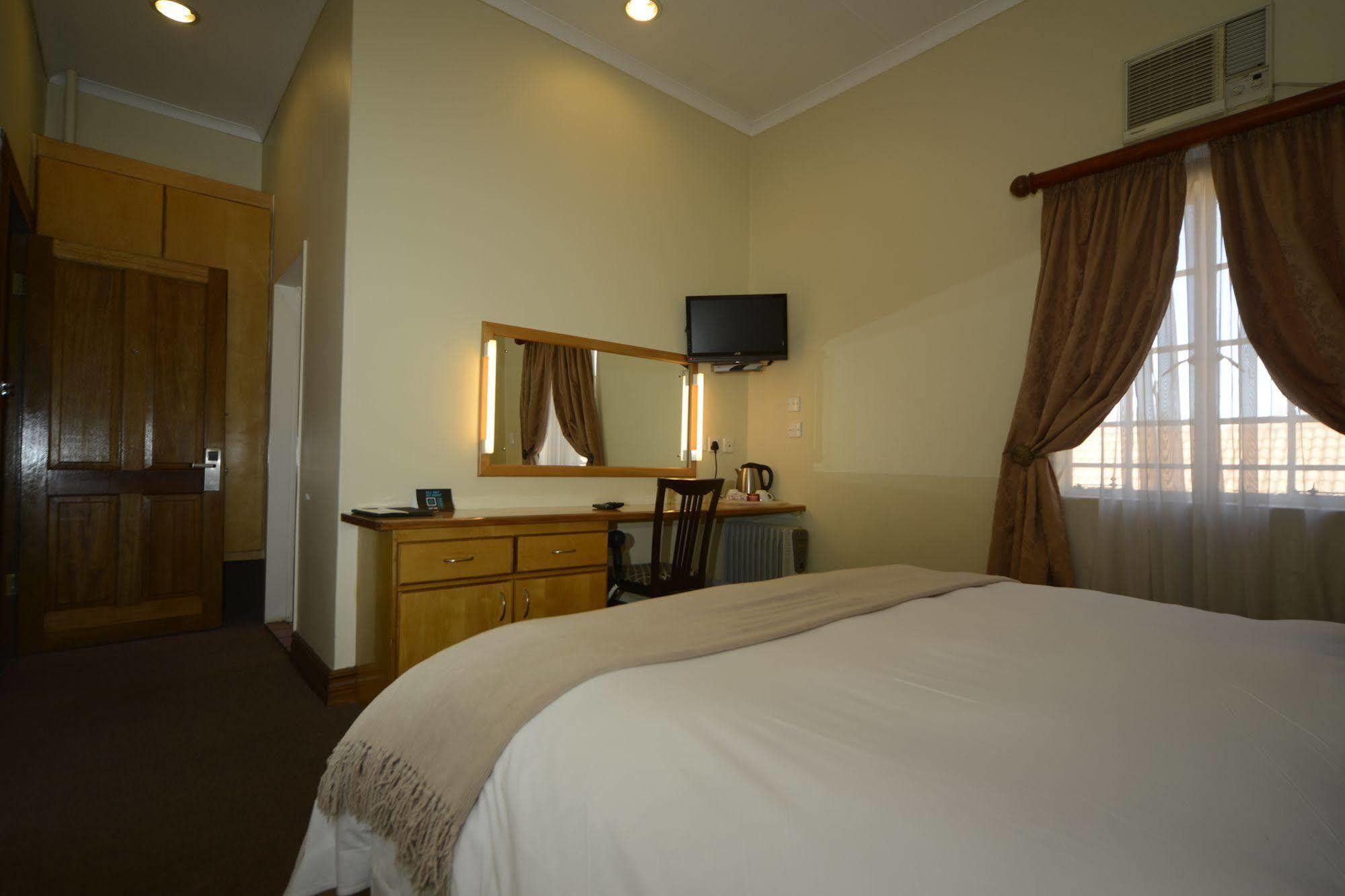 The Elegant Lodge Menlo Park Pretoria-Noord Exterior foto